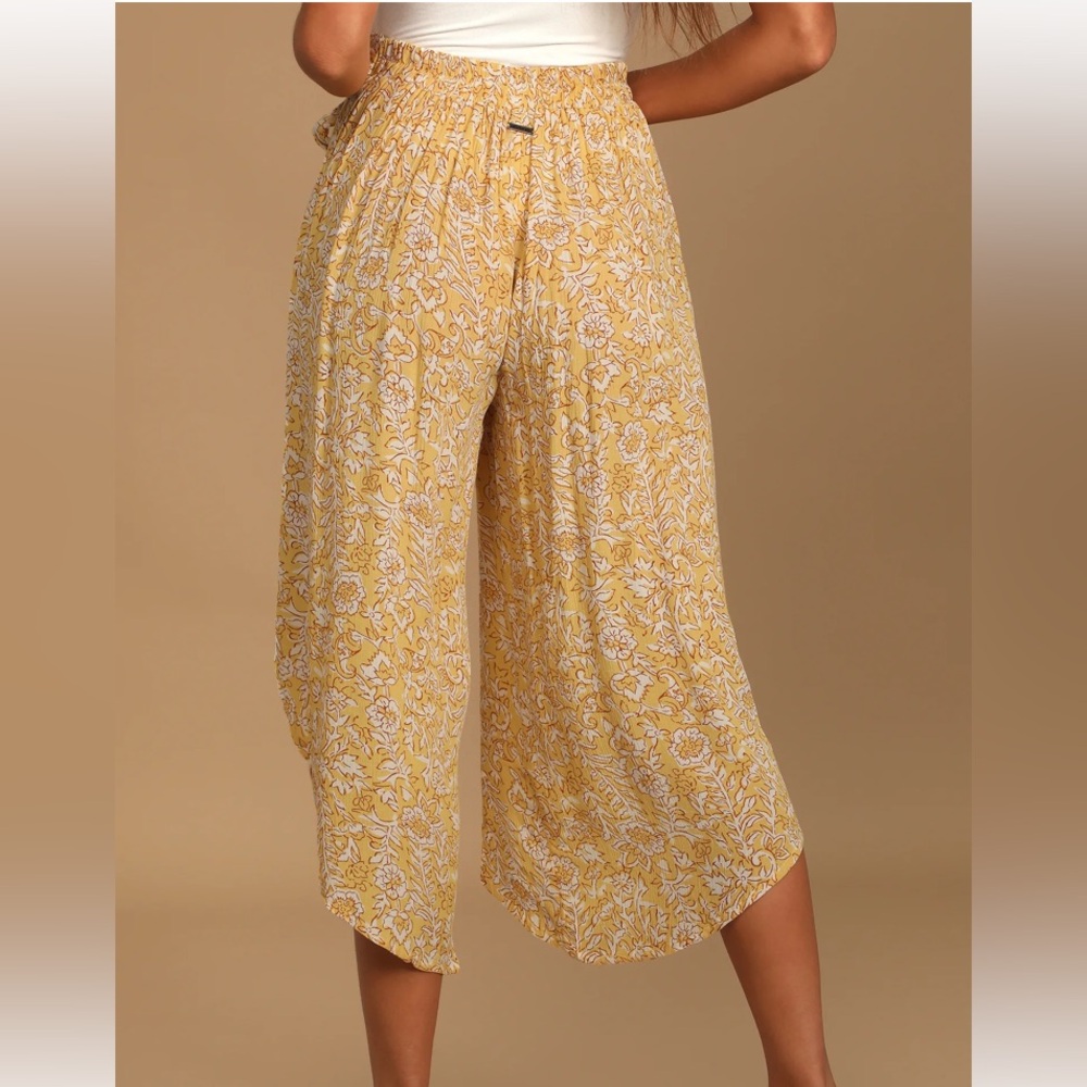 Billabong Capri Skies Yellow Floral Tie-Waist Split Tulip Leg Pants Boho Beach - Picture 3 of 16
